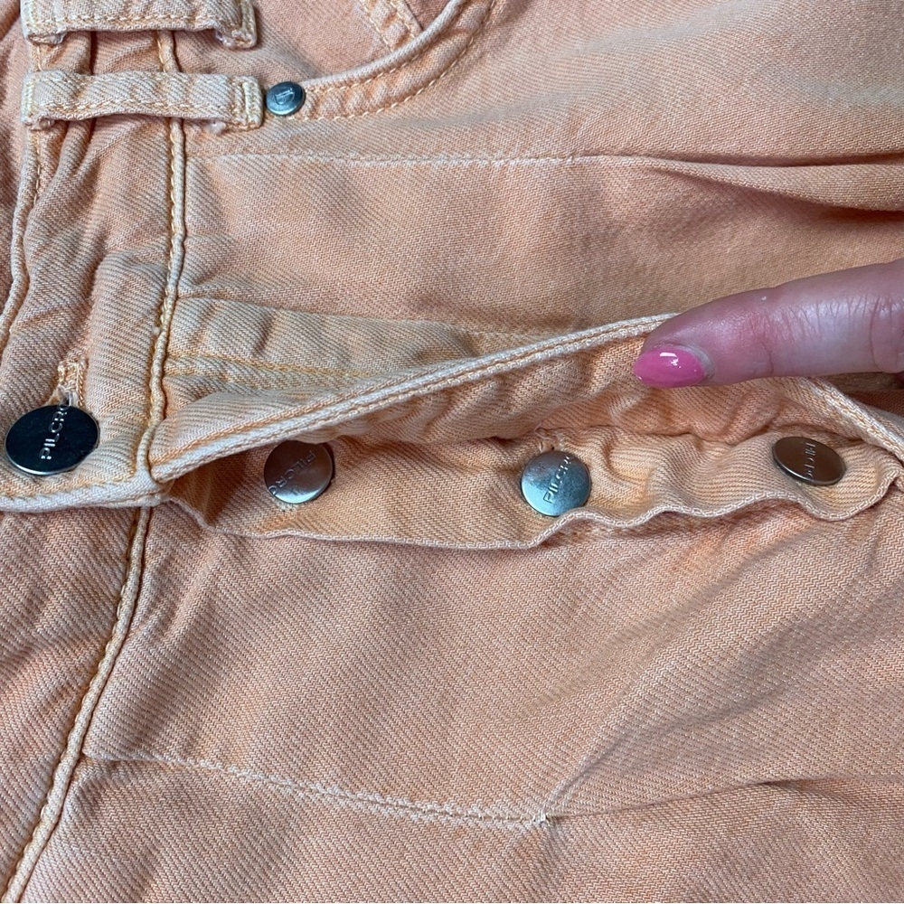 Anthropologie Pilcro Peach Pleated Micro Denim Mini Skirt with a Frayed Hem - Picture 5 of 12